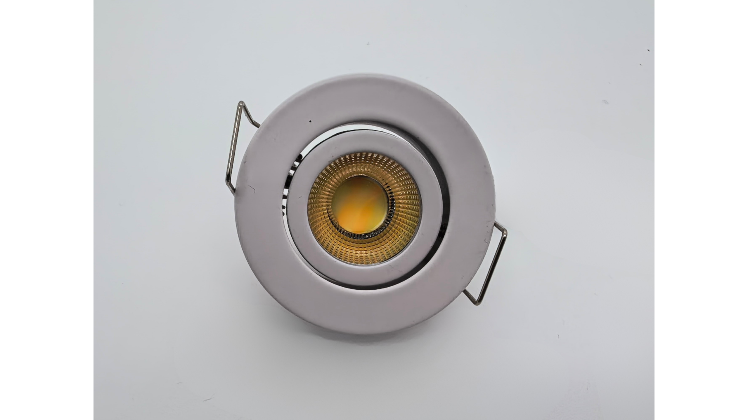 LOVO™ PIVOT LED RECESSED LIGHT